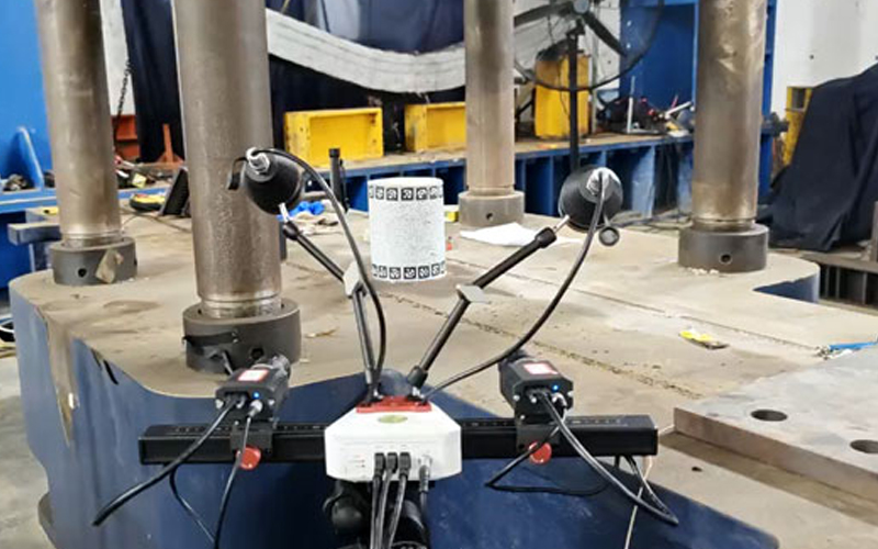 Cylindrical specimen pressure test based on DIC binocular measurement and splicing principle