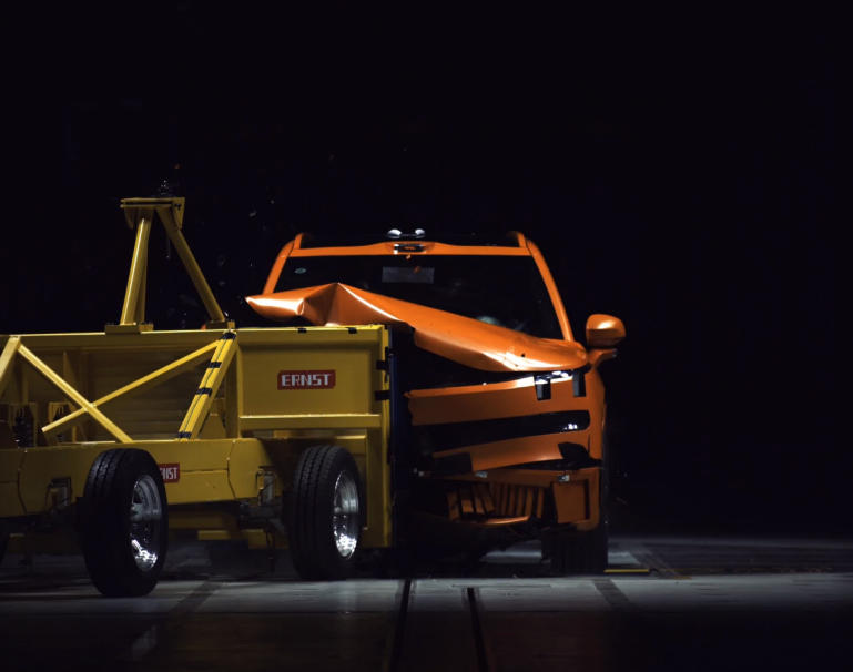 how-to-choose-a-high-speed-camera-for-vehicle-crash-tests-industrial-selection-and-real-test-of-revealer-g536-pro-5mp3600fps_02.jpg