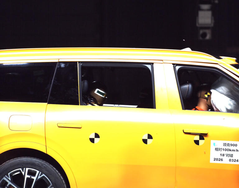 how-to-choose-a-high-speed-camera-for-vehicle-crash-tests-industrial-selection-and-real-test-of-revealer-g536-pro-5mp3600fps_03.jpg
